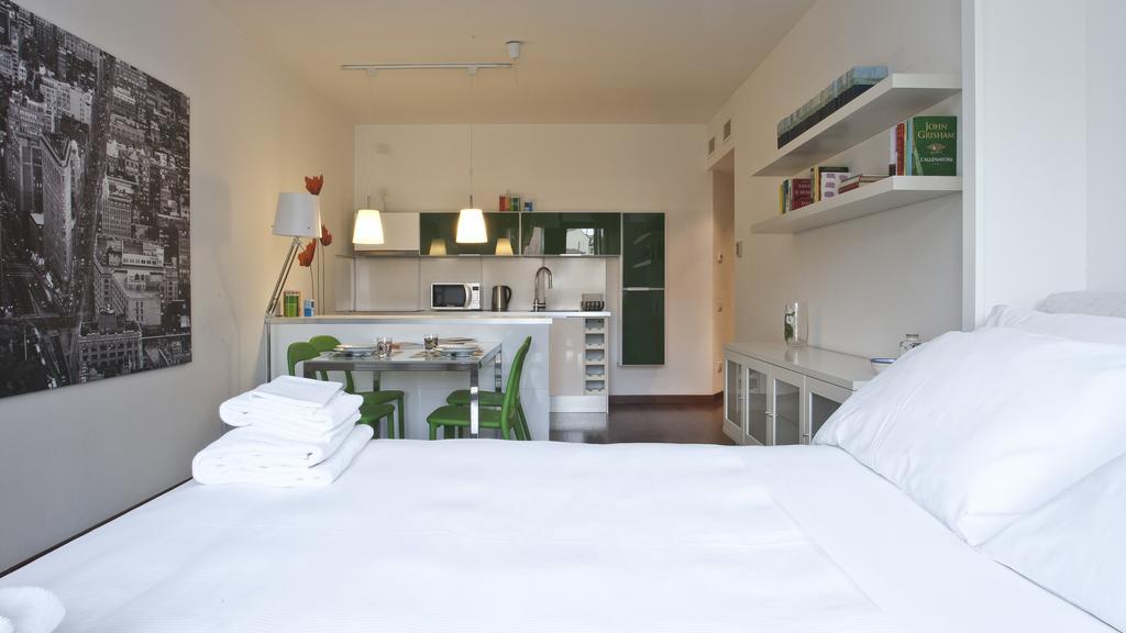 Italianway - Naviglio Pavese 20 Apartment Milan Bagian luar foto