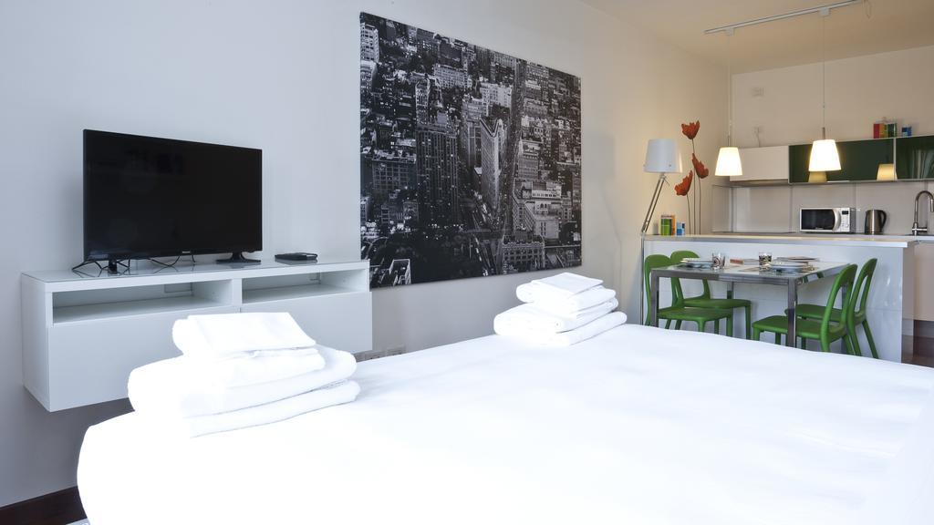 Italianway - Naviglio Pavese 20 Apartment Milan Bagian luar foto